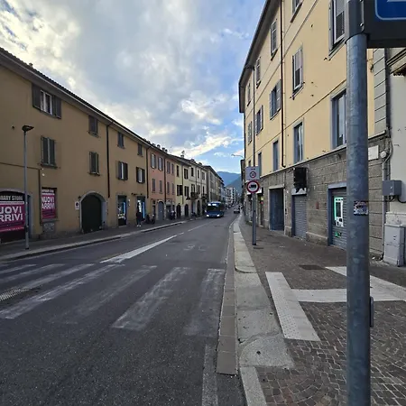 Appartamento Casa Vacanze Como Lago *