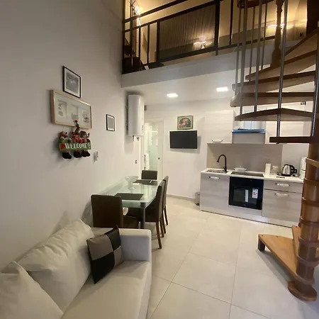 Casa Vacanze Como Lago Apartamento *