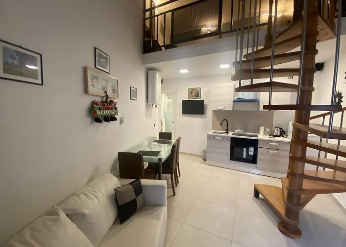 Casa Vacanze Como Lago דירה *